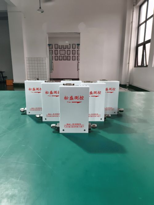 气体质量流量控制器 气体质量流量控制器